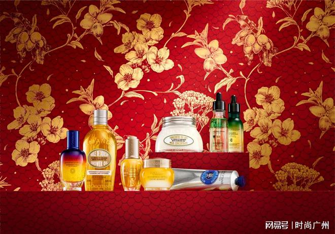 礼盒焕启新年美运｜广州时尚媒体OG真人时尚媒体｜欧舒丹蛇年(图4)
