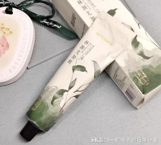 没有早点发现这十款！简直太好用了！OG真人平台护手霜哪个牌子好？后悔(图10)
