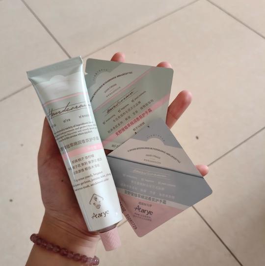 ？2025年成分党拆解护手霜配方OG真人平台哪个牌子的护手霜好用(图3)